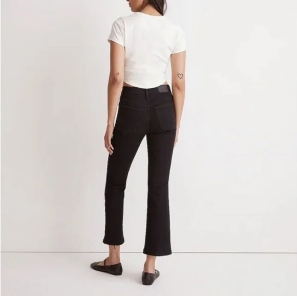 NWOT Madewell Mid-Rise Kick Out Jean - Picture 2 of 10